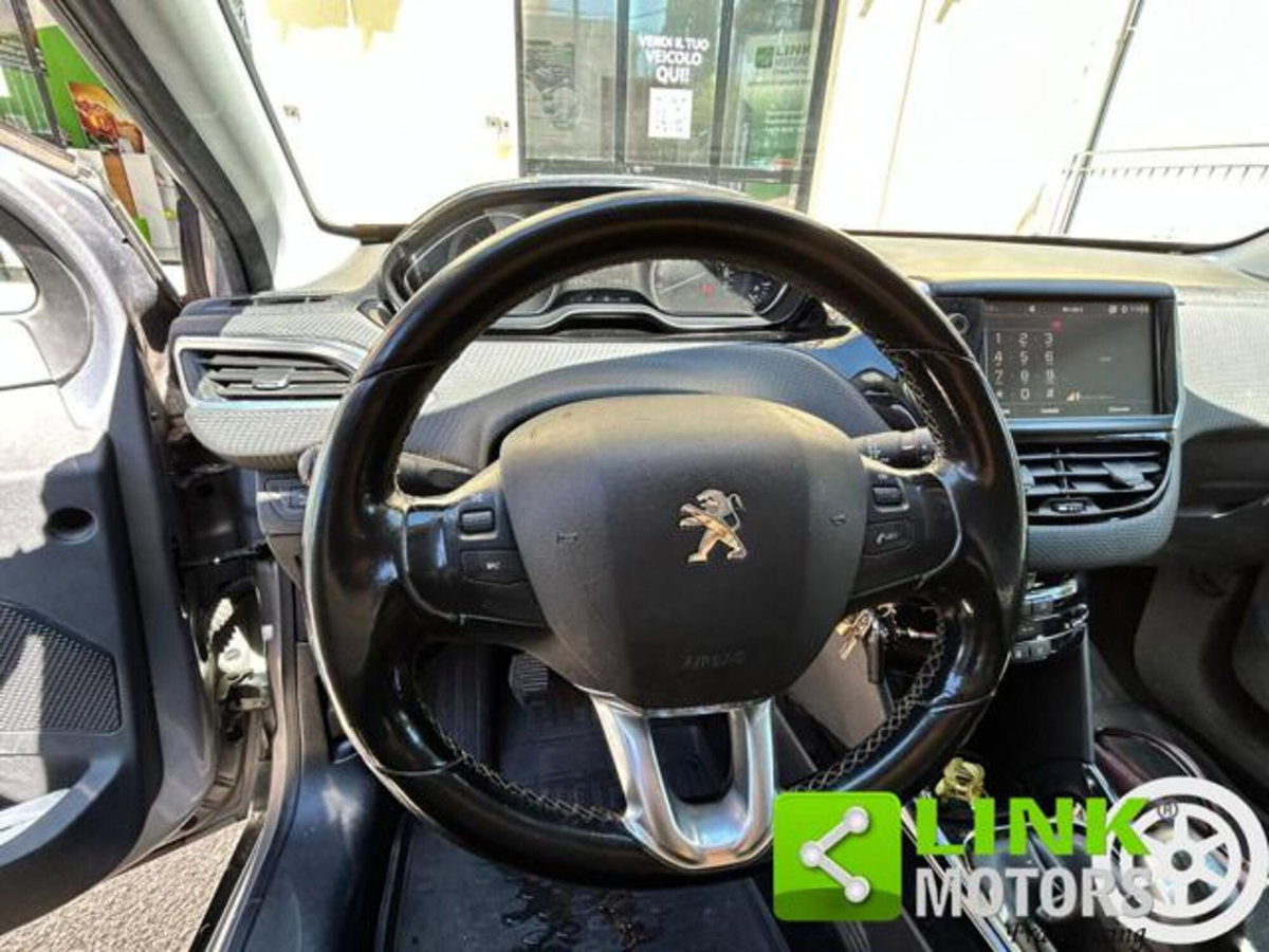 Peugeot 2008 100 Active (5)
