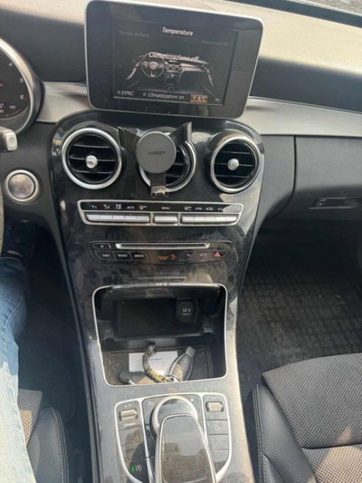 Mercedes-Benz Classe C Station Wagon 200 d Auto Premium Plus (14)