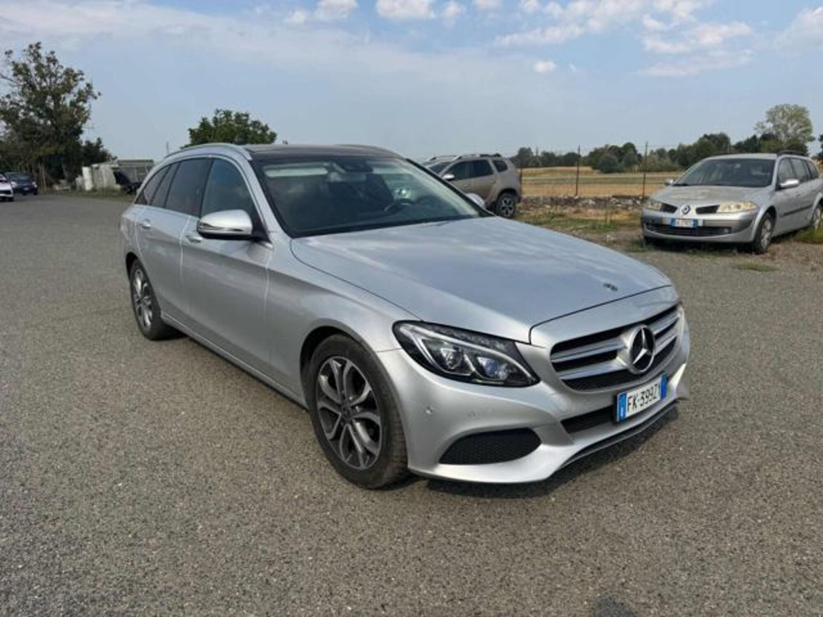 Mercedes-Benz Classe C Station Wagon 200 d Auto Premium Plus (3)