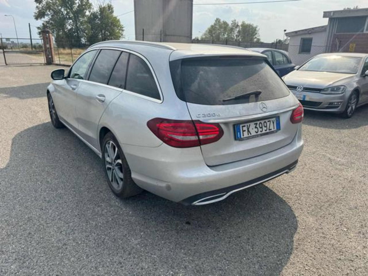 Mercedes-Benz Classe C Station Wagon 200 d Auto Premium Plus (6)