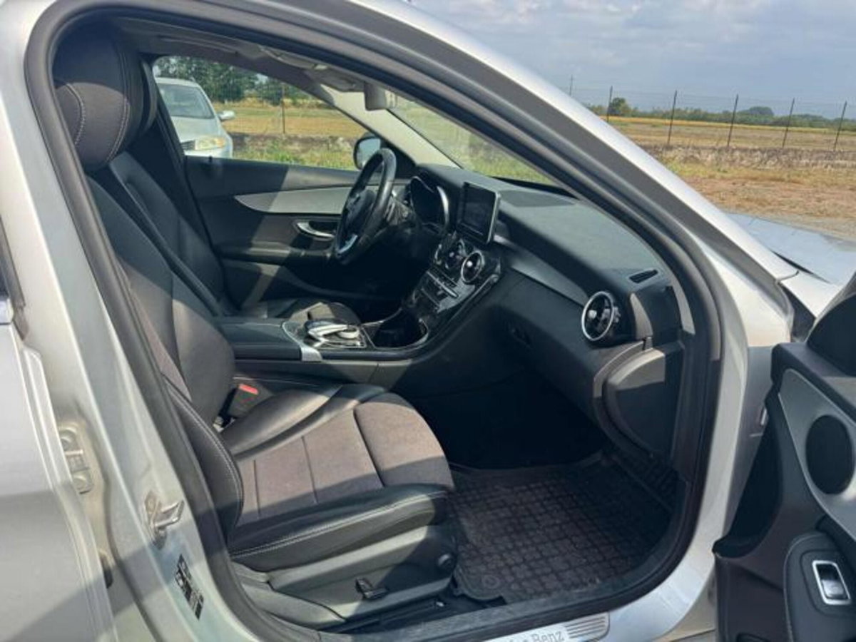 Mercedes-Benz Classe C Station Wagon 200 d Auto Premium Plus (9)