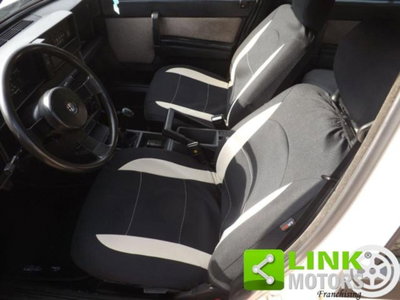 Alfa Romeo 75 2.0 (11)