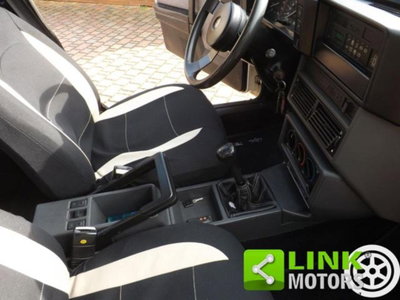 Alfa Romeo 75 2.0 (13)
