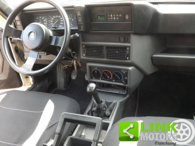 Alfa Romeo 75 2.0 (14)