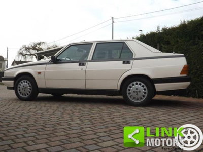 Alfa Romeo 75 2.0 (3)