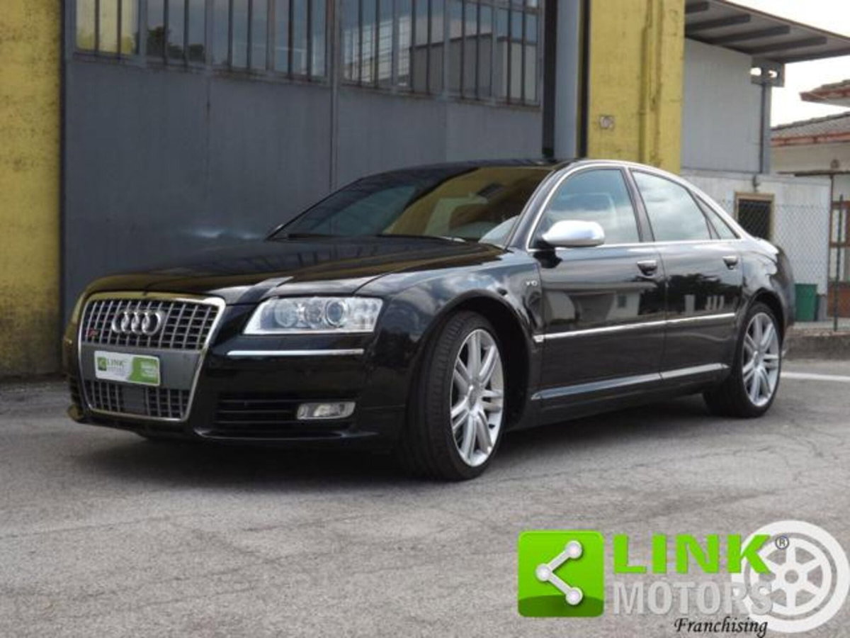Audi S8 5.2 V10 quattro tiptronic
