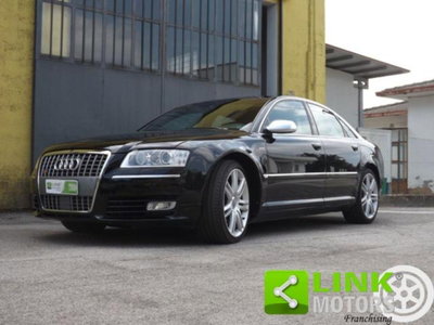 Audi S8 5.2 V10 quattro tiptronic (2)