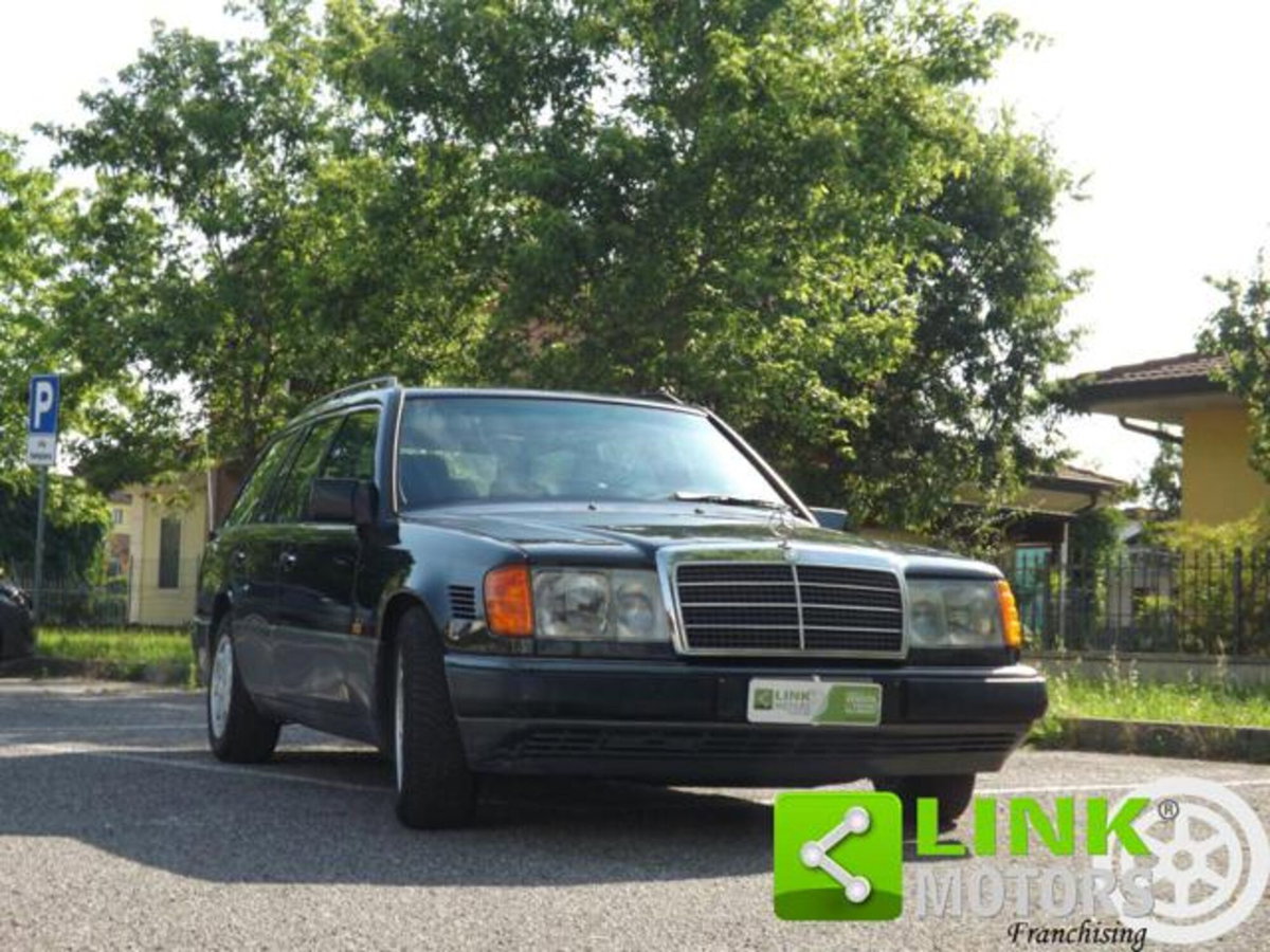Mercedes-Benz 250 Station Wagon 250 TD turbodiesel cat Station Wagon (13)