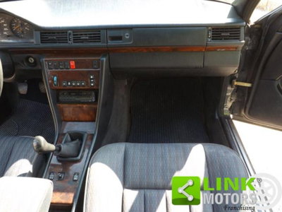 Mercedes-Benz 250 Station Wagon 250 TD turbodiesel cat Station Wagon (20)