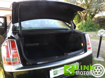 Lancia Thema 3.0 V6 Multijet II 239 CV Executive (12)