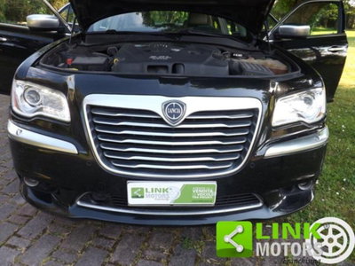 Lancia Thema 3.0 V6 Multijet II 239 CV Executive (14)