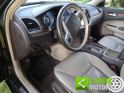 Lancia Thema 3.0 V6 Multijet II 239 CV Executive (18)