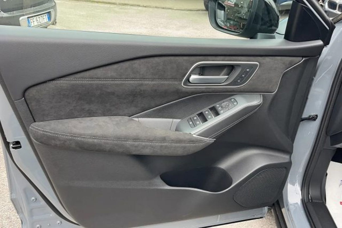 Nissan Qashqai 1.3 mhev N-Connecta 4wd 158cv xtronic (14)
