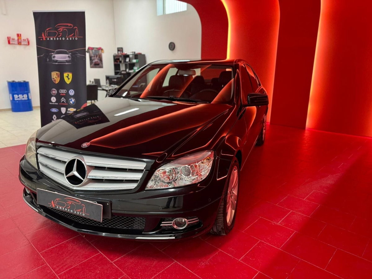 Mercedes-Benz Classe C 220 CDI BlueEFFICIENCY Avantgarde (3)