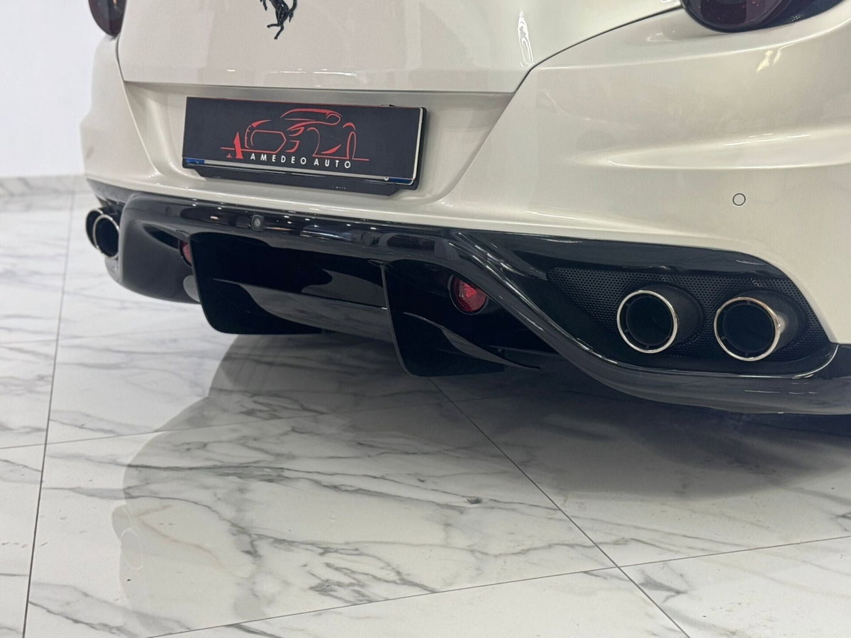 Ferrari FF Coupé FF DCT (11)