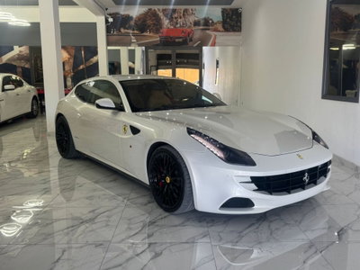 Ferrari FF Coupé FF DCT (3)