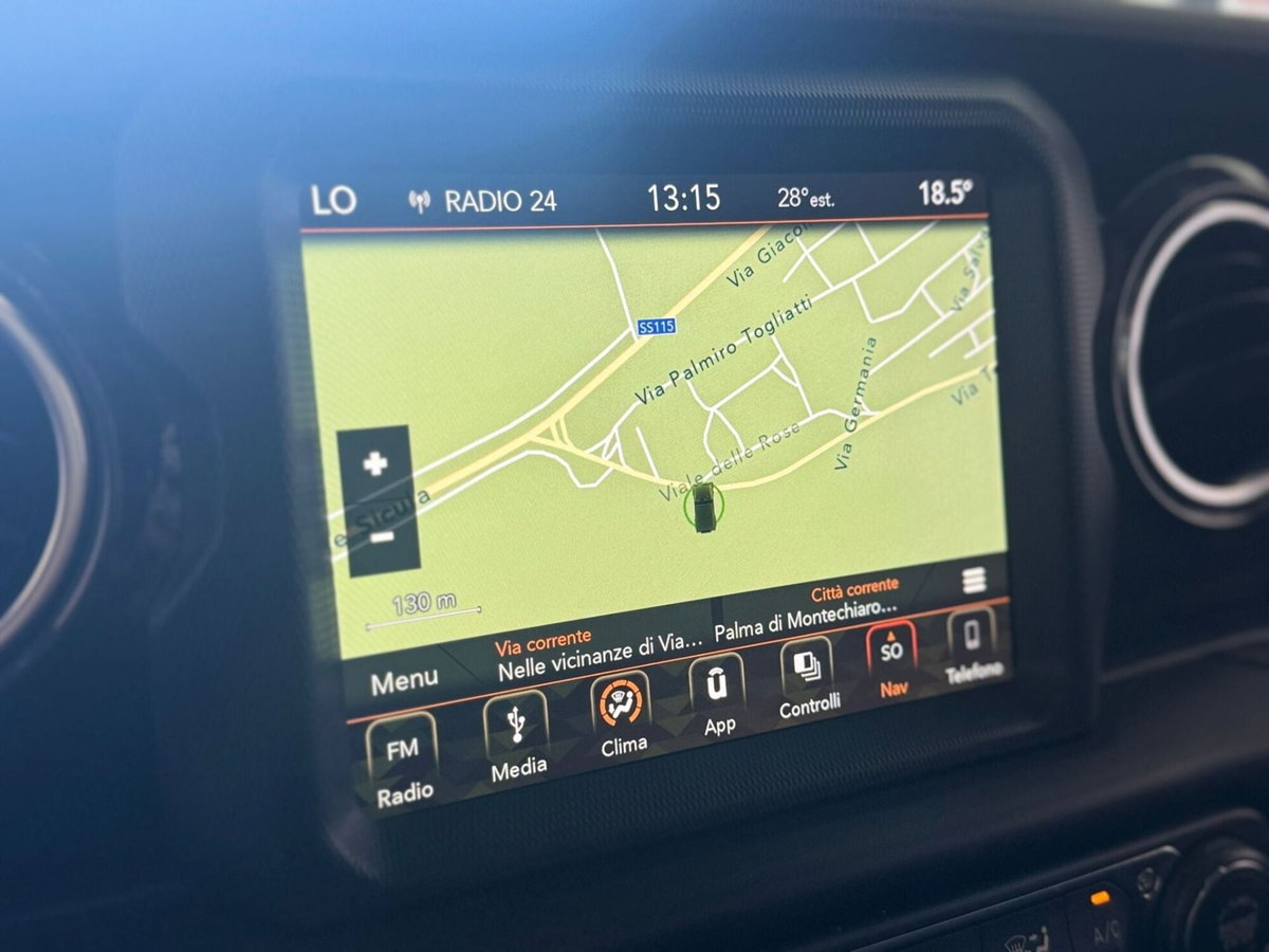 Jeep Wrangler Unlimited 2.2 Mjt II Sahara (16)