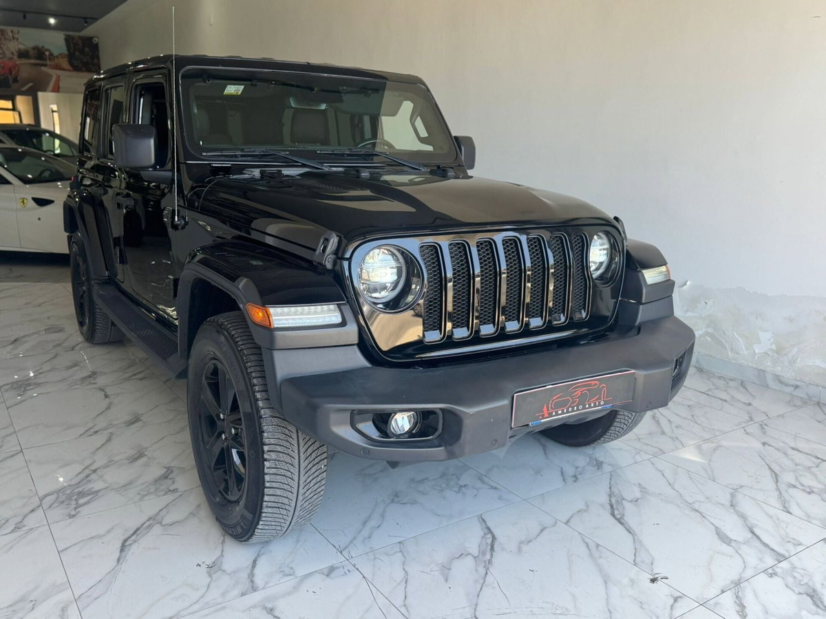 Jeep Wrangler Unlimited 2.2 Mjt II Sahara (4)