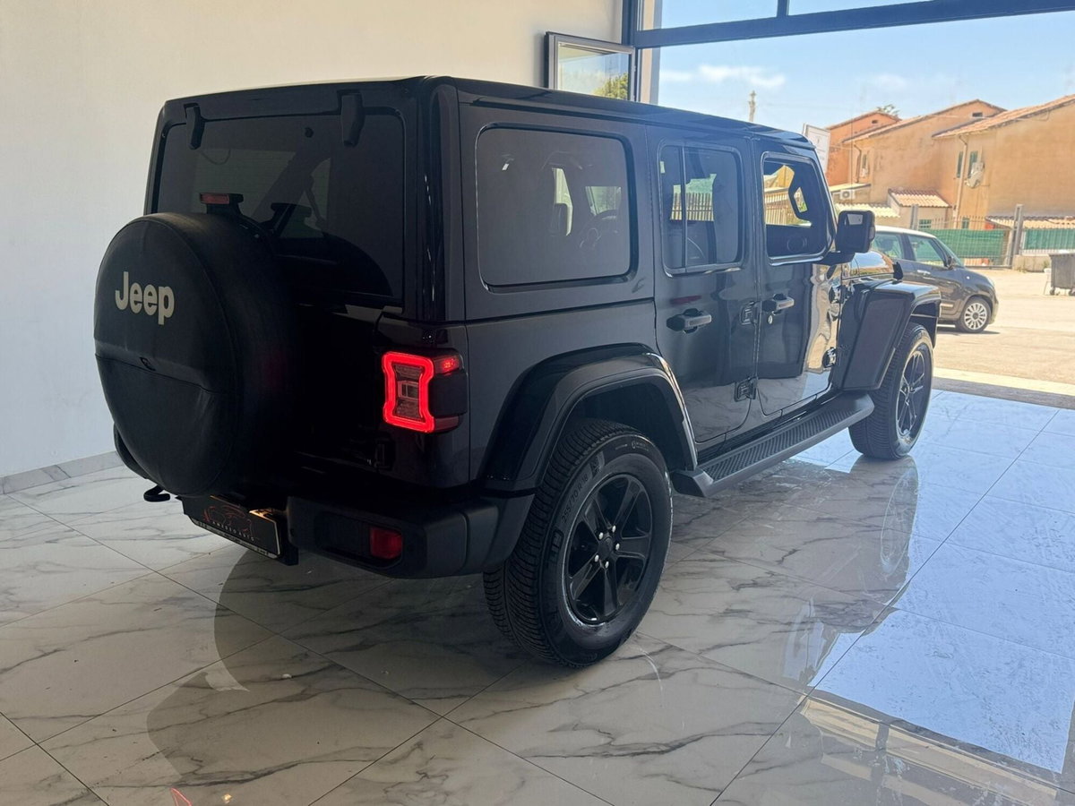 Jeep Wrangler Unlimited 2.2 Mjt II Sahara (5)