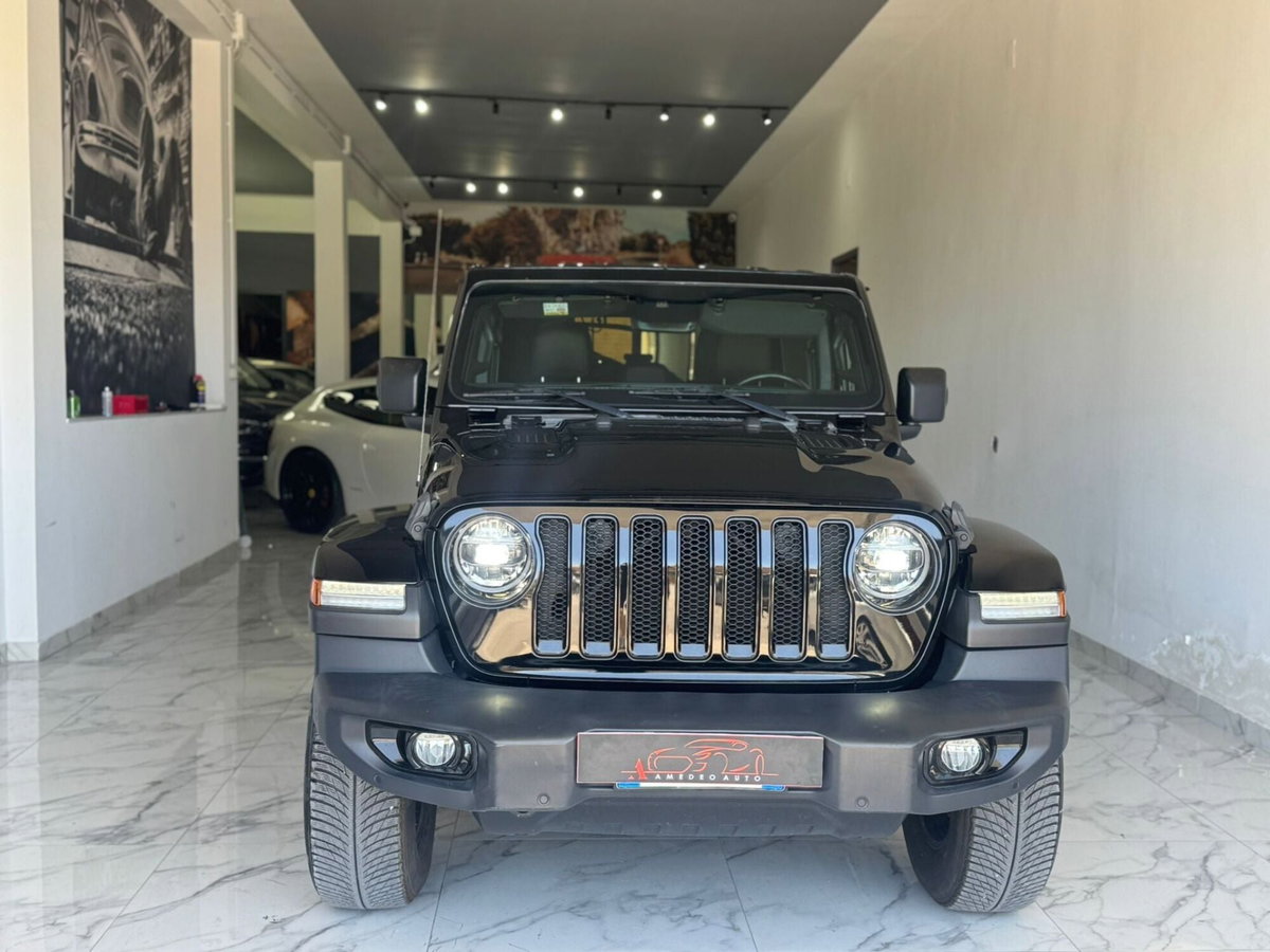 Jeep Wrangler Unlimited 2.2 Mjt II Sahara (7)
