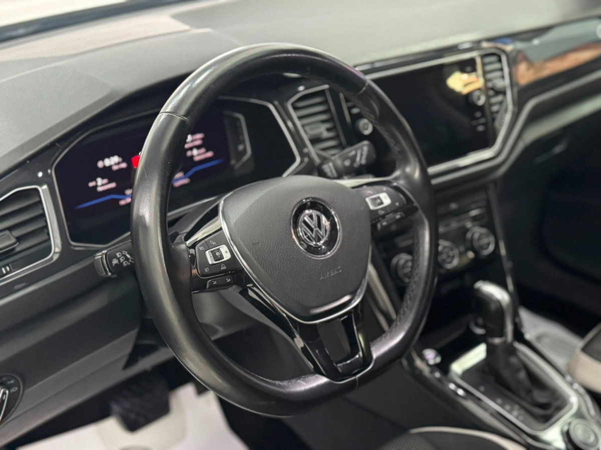 Volkswagen T-Roc 2.0 TDI SCR 4MOTION Advanced BlueMotion Technology (10)