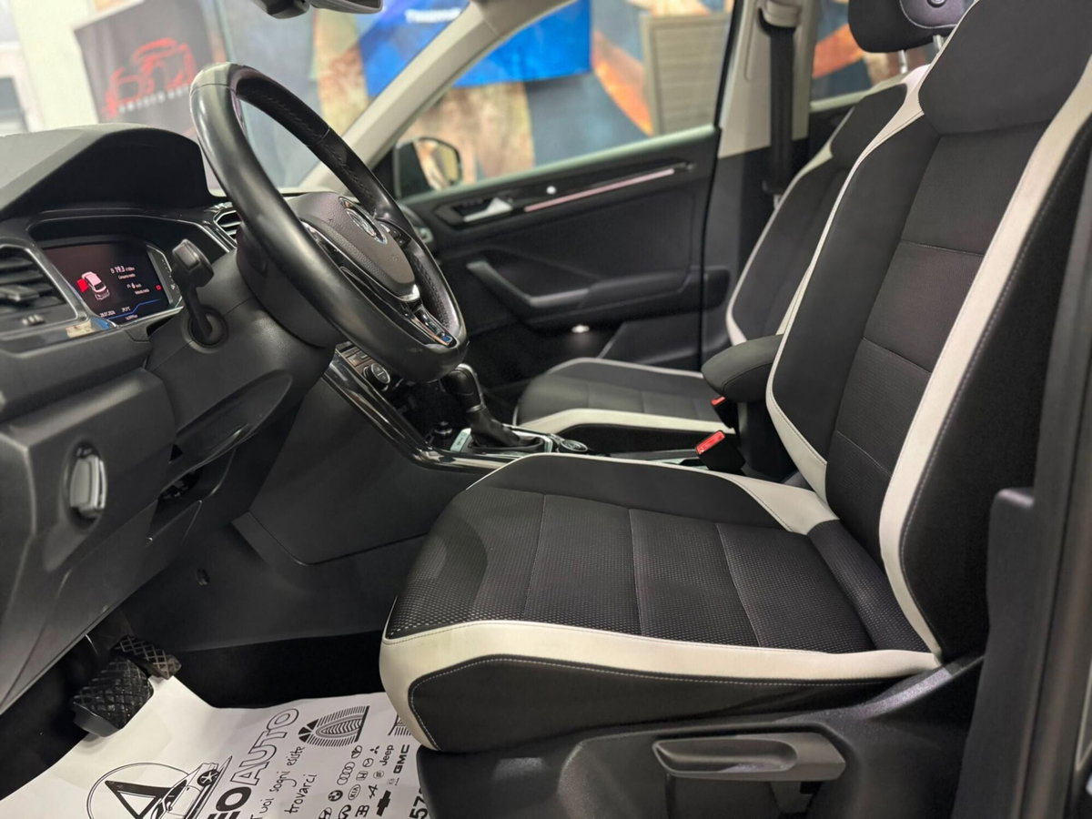 Volkswagen T-Roc 2.0 TDI SCR 4MOTION Advanced BlueMotion Technology (9)