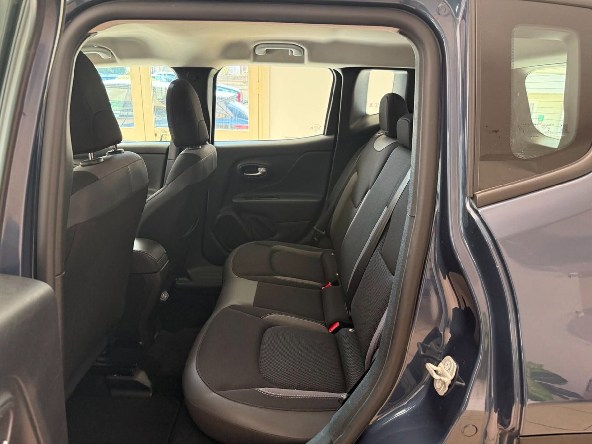 Jeep Renegade 1.6 Mjt 130 CV Limited (14)