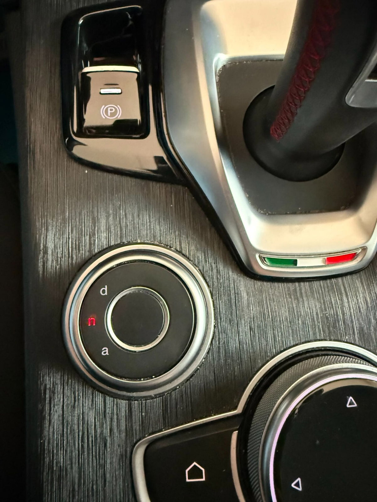 Alfa Romeo Stelvio Stelvio 2.2 Turbodiesel 190 CV AT8 Q4 Ti (11)