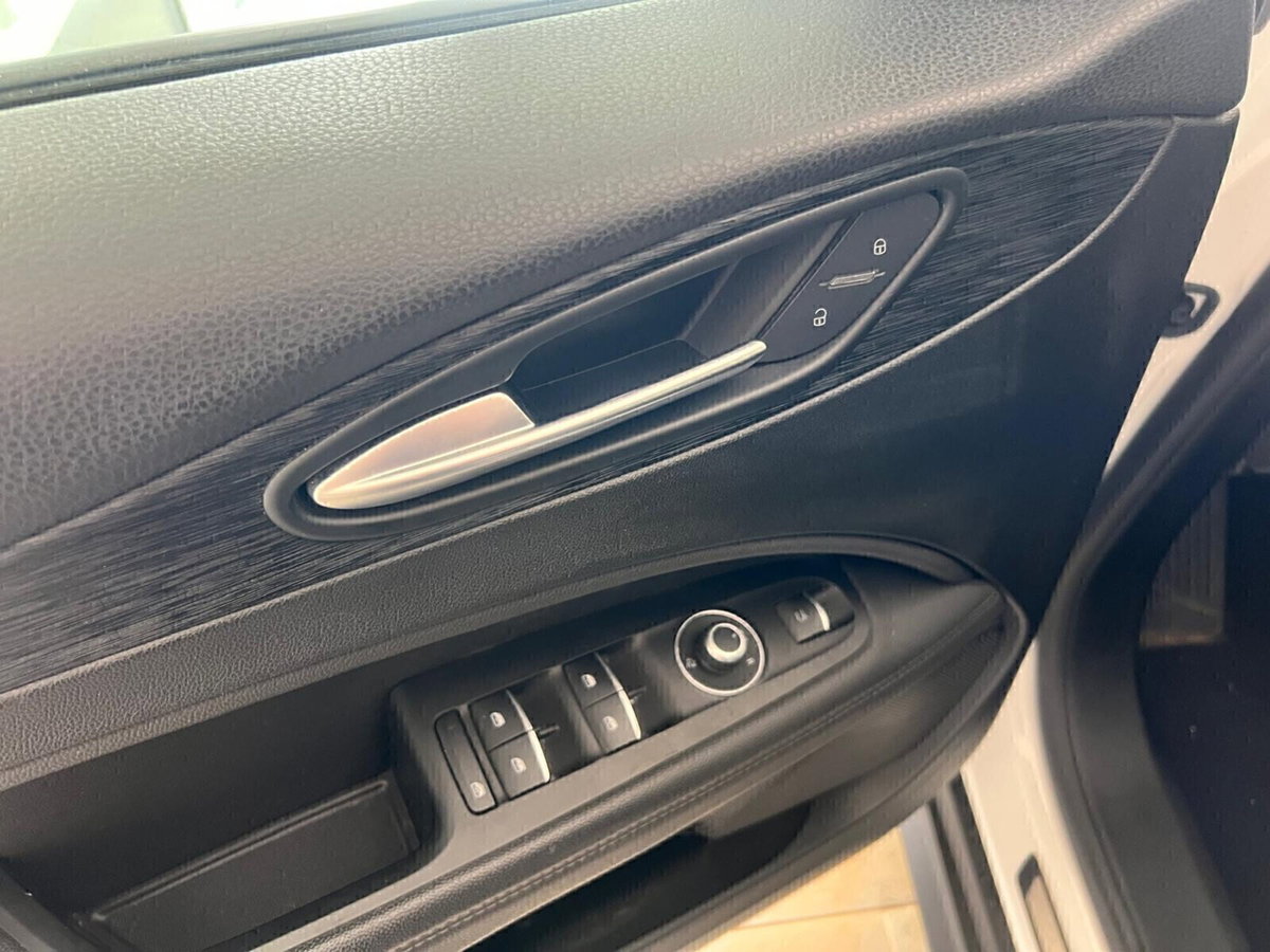 Alfa Romeo Stelvio Stelvio 2.2 Turbodiesel 190 CV AT8 Q4 Ti (14)