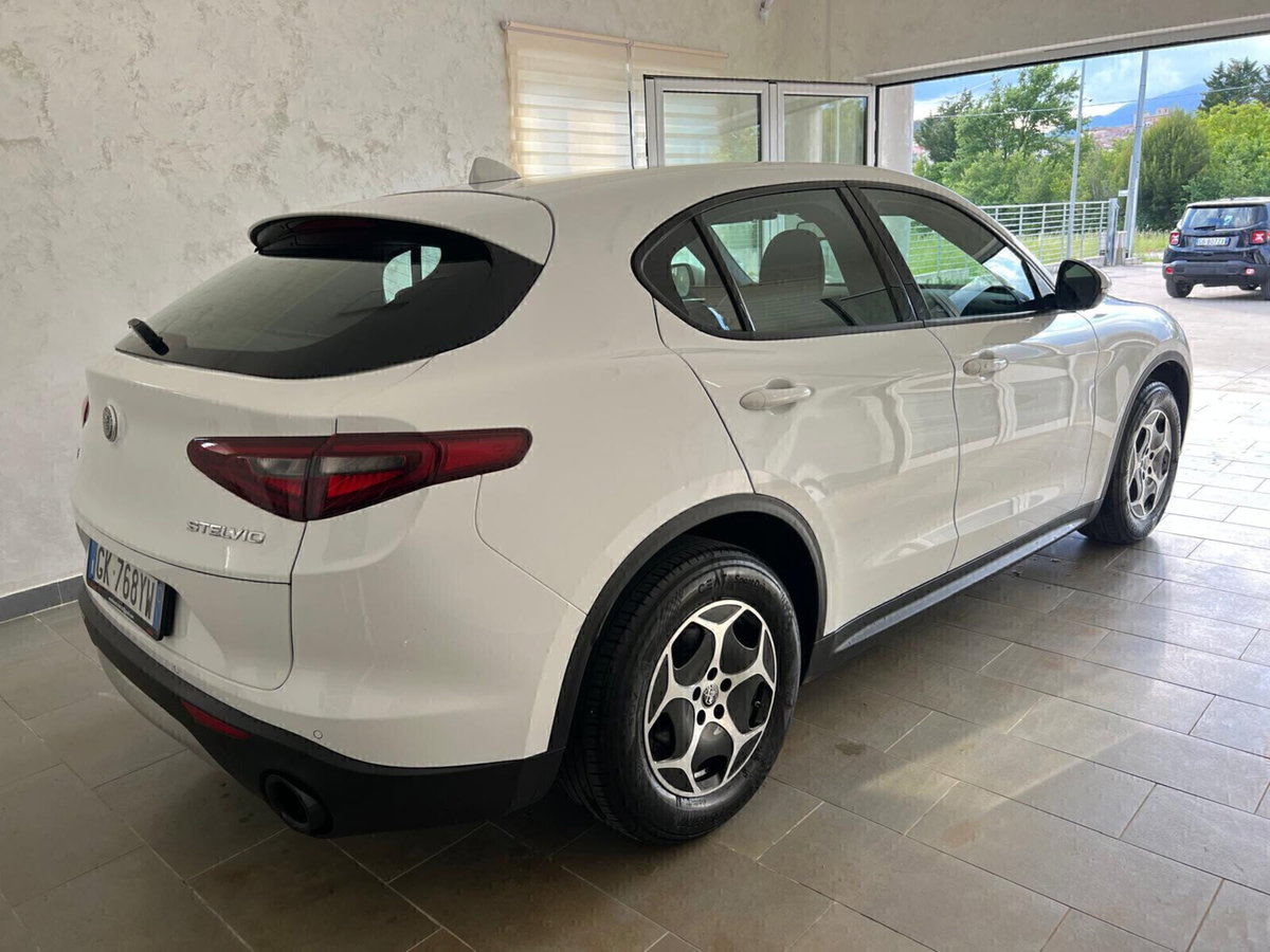 Alfa Romeo Stelvio Stelvio 2.2 Turbodiesel 190 CV AT8 Q4 Ti (6)