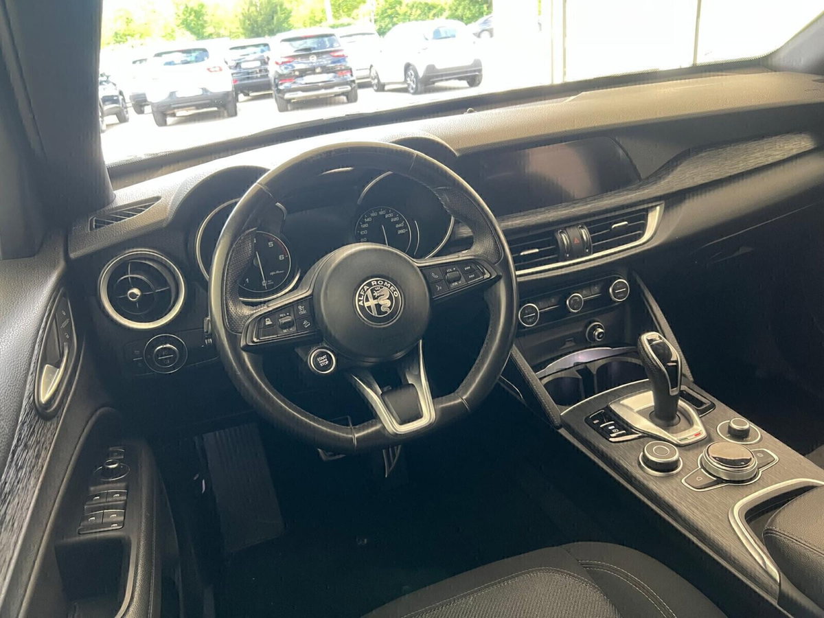 Alfa Romeo Stelvio Stelvio 2.2 Turbodiesel 190 CV AT8 Q4 Ti (8)