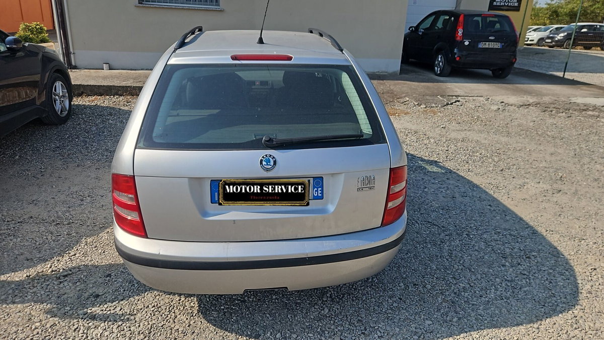 Skoda Fabia Station Wagon 16V/101 CV cat Wagon Elegance (5)