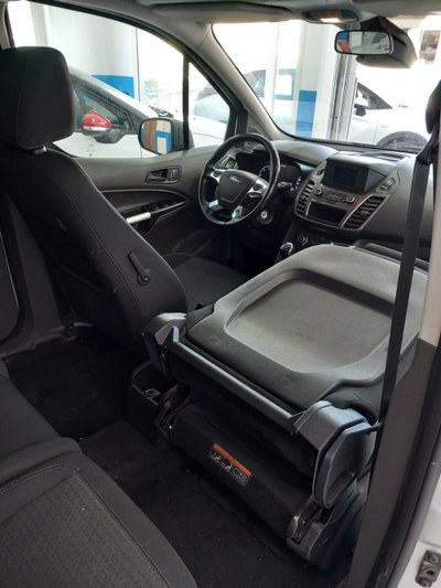 Ford Tourneo Connect 1.5 TDCi 120 CV Titanium (20)