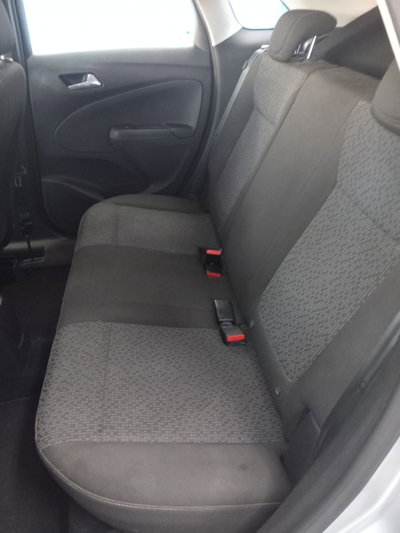 Opel Crossland X 1.2 12V Advance (10)