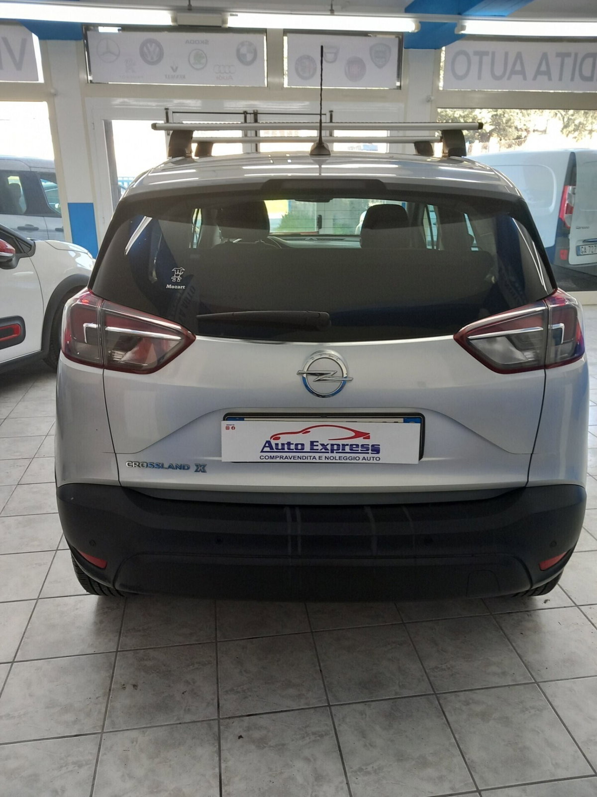 Opel Crossland X 1.2 12V Advance (4)