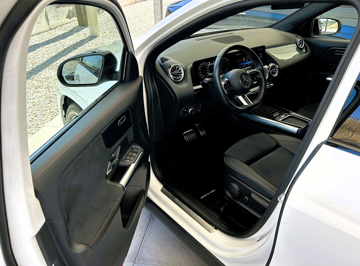 Mercedes-Benz GLA SUV 200 d AMG Line Premium Plus 4matic auto (2)