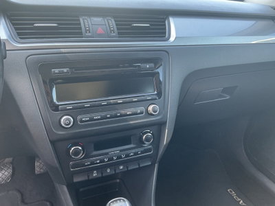 Skoda Rapid TDI CR 90 CV Elegance (11)