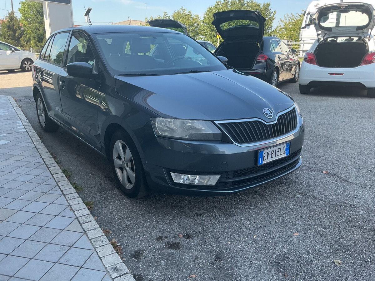 Skoda Rapid TDI CR 90 CV Elegance (2)