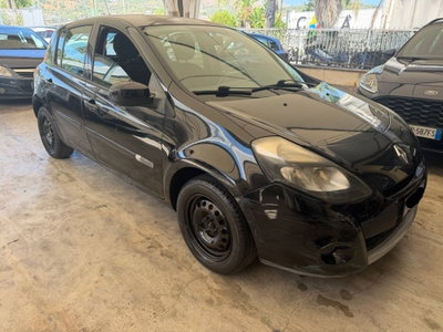 Renault Clio 1.2 16V 5 porte Dynamique (2)