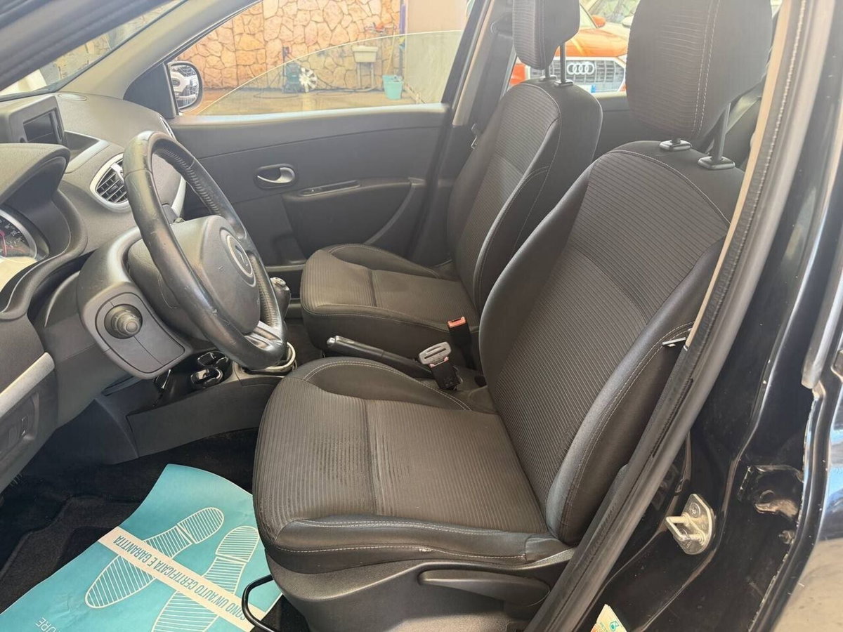 Renault Clio 1.2 16V 5 porte Dynamique (7)