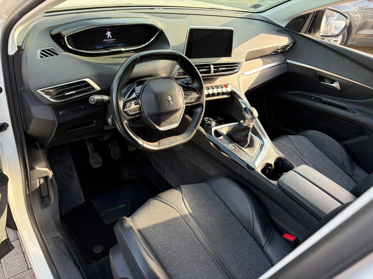 Peugeot 3008 BlueHDi 130 S&S Allure (5)