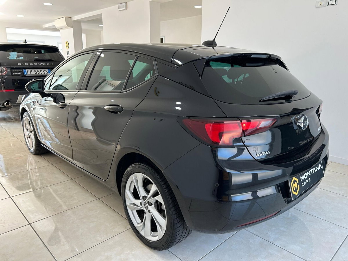 Opel Astra 1.5 CDTI 122 CV S&S 5 porte GS Line (6)