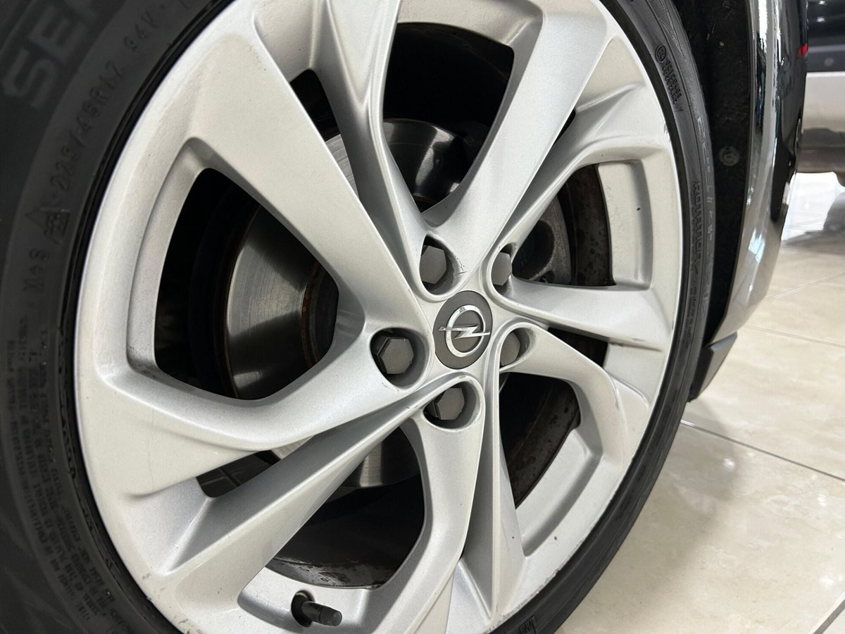 Opel Astra 1.5 CDTI 122 CV S&S 5 porte GS Line (7)