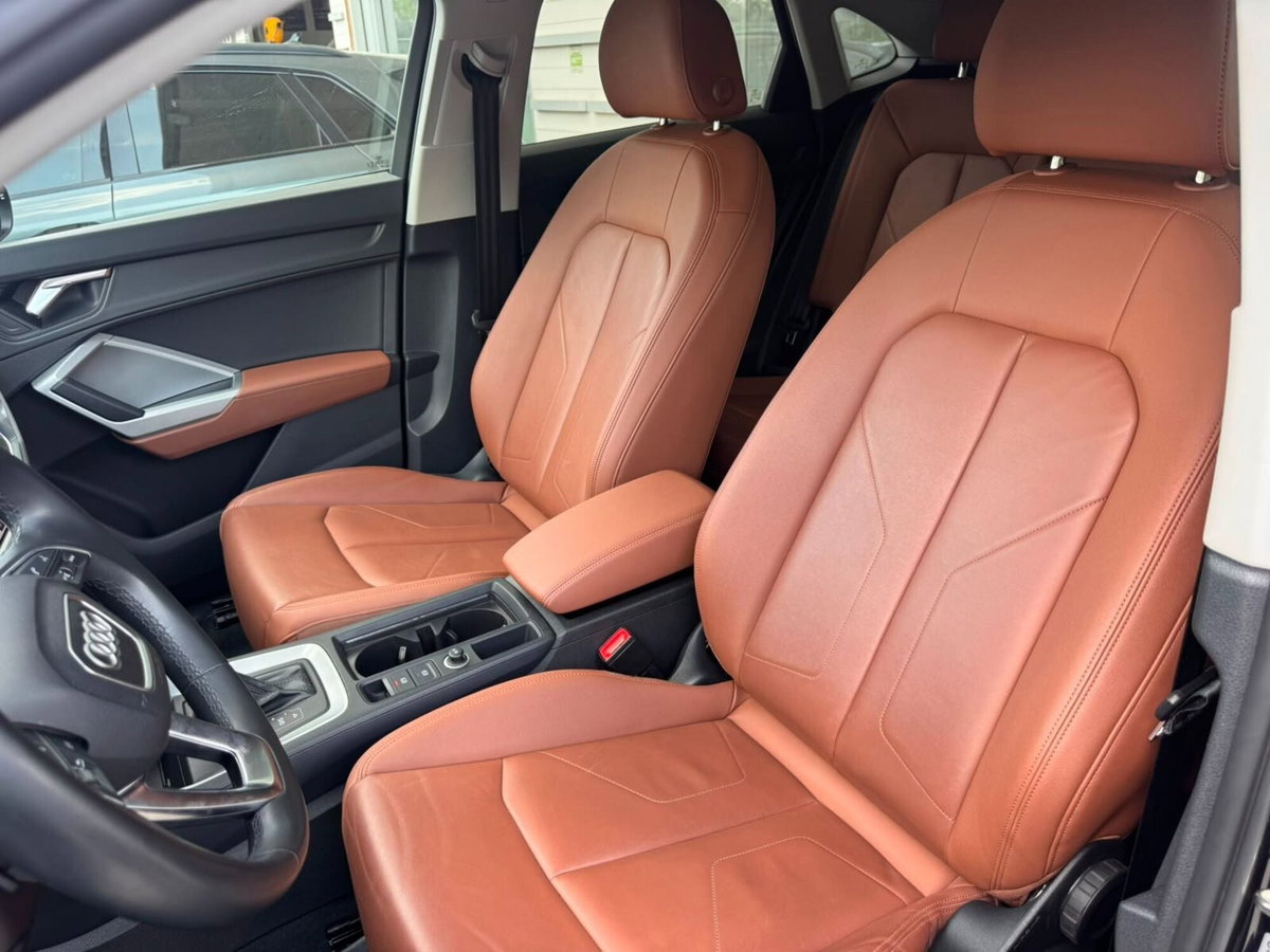 Audi Q3 Sportback 35 TDI quattro S tronic S line edition (10)