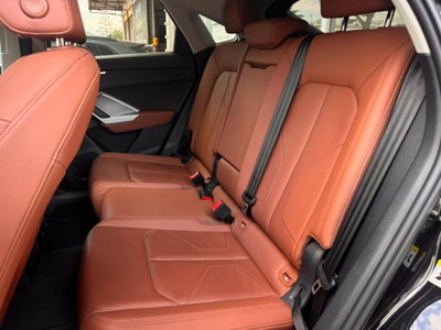 Audi Q3 Sportback 35 TDI quattro S tronic S line edition (13)