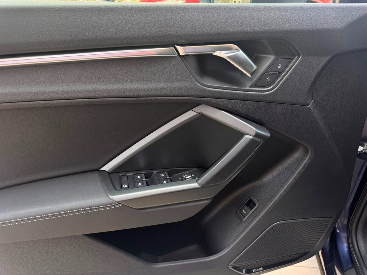 Audi Q3 Sportback 35 TDI quattro S tronic S line edition (14)