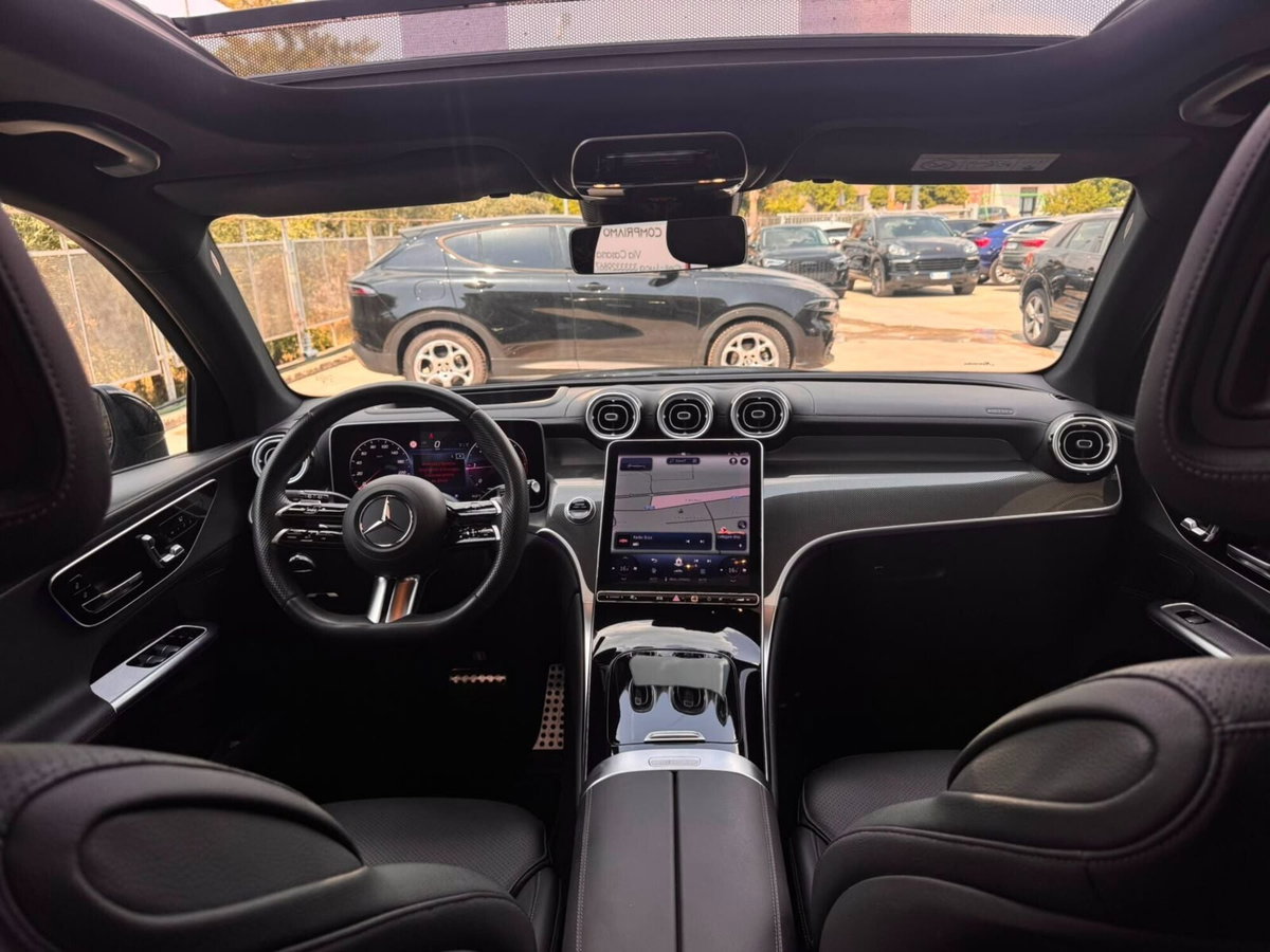 Mercedes-Benz GLC 220 d 4Matic Mild Hybrid AMG Premium Plus (17)