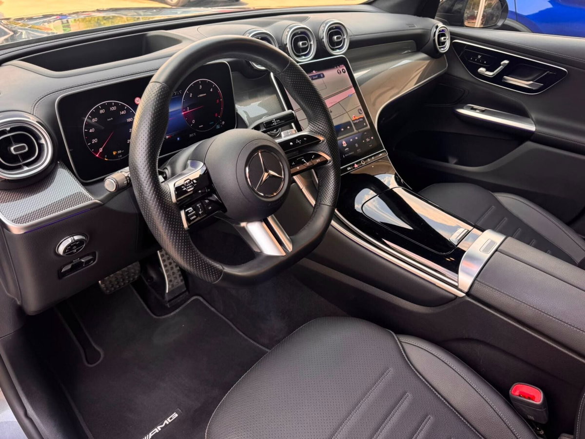 Mercedes-Benz GLC 220 d 4Matic Mild Hybrid AMG Premium Plus (9)