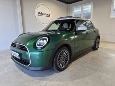 MINI Mini 5p 1.5 C Favoured auto usata
