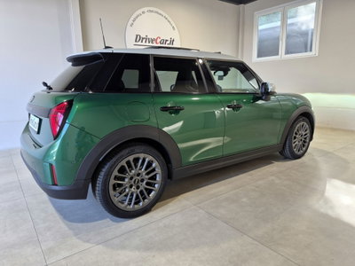 MINI Mini 5p 1.5 C Favoured auto (8)